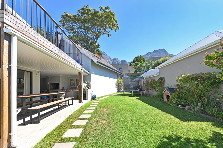 To Let 4 Bedroom Property for Rent in Newlands Western Cape